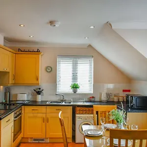  Holiday home Bosuns Quarters